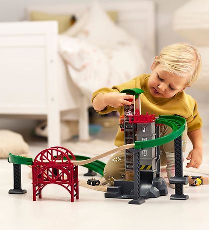 BRIO World Togbane m. Lagerbygning - 32 dele - Løft & Læs 33887