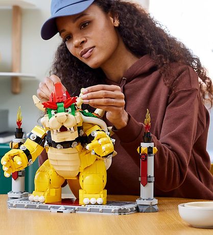 LEGO Super Mario - Den Mgtige Bowser 71411 - 2807 Dele