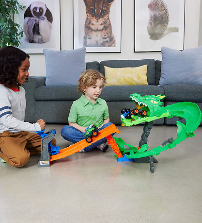 Hot Wheels Biler - Monster Trucks Dragon Destruction Set