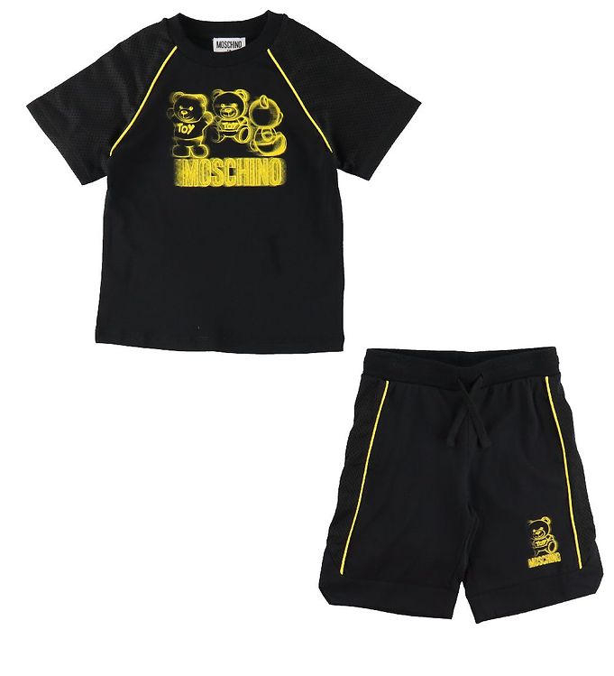 #2 - Moschino T-shirt/Shorts - Sort m. Gul