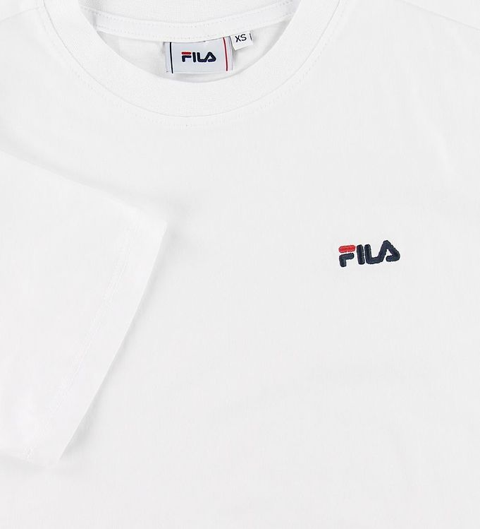 Ung dame Vær opmærksom på Berolige Fila T-shirt - Eara - Hvid » Op til 4 mdr. gratis kreditordning