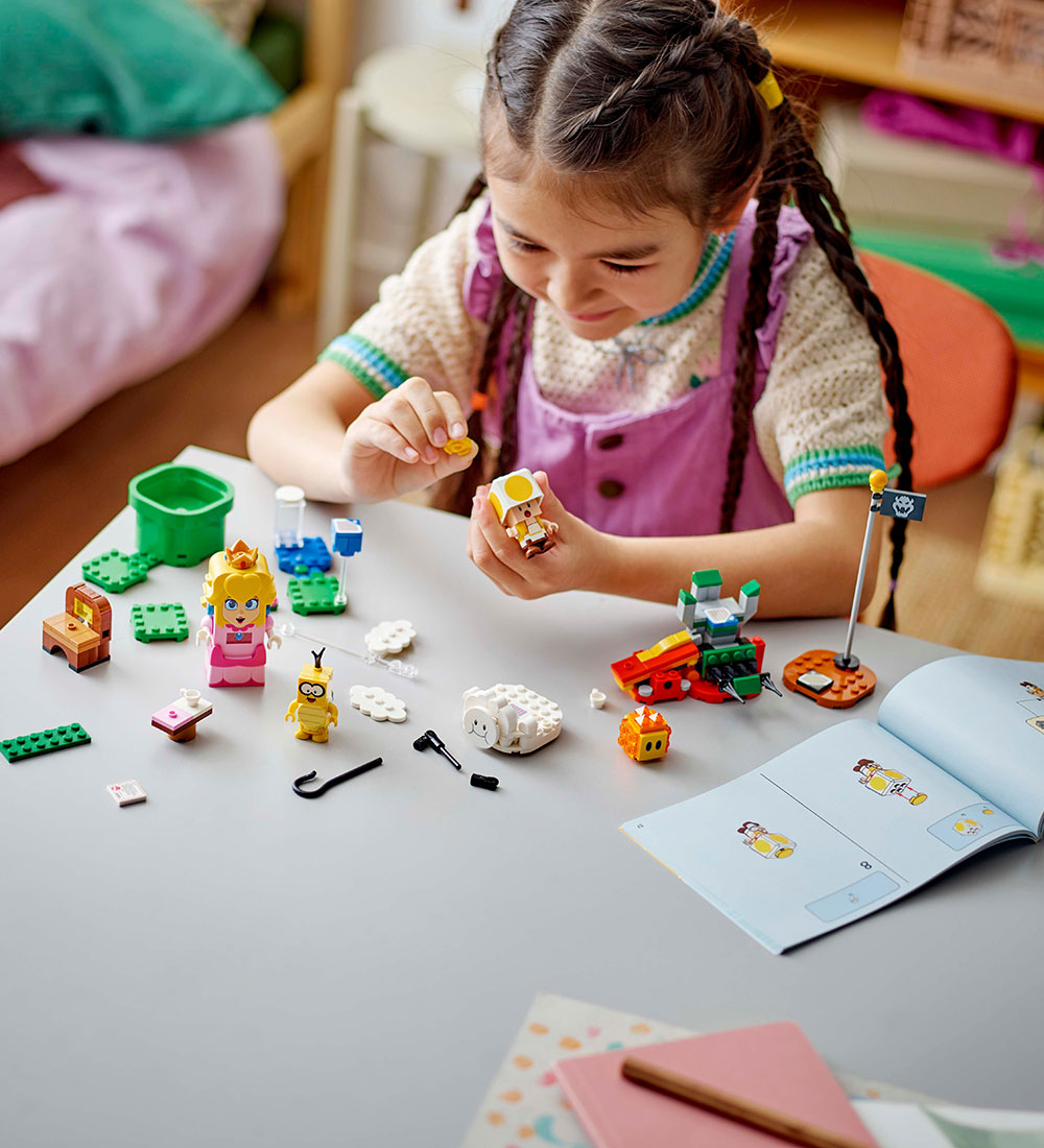 LEGO® Super Mario - Eventyr Med Interaktiv LEGO® Peach 71441 - 2