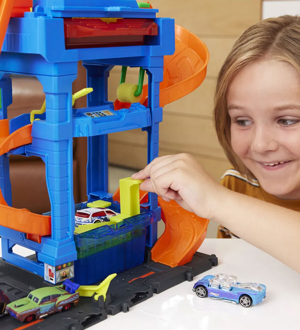 Hot Wheels Bilbane - City Transforming Race Tower