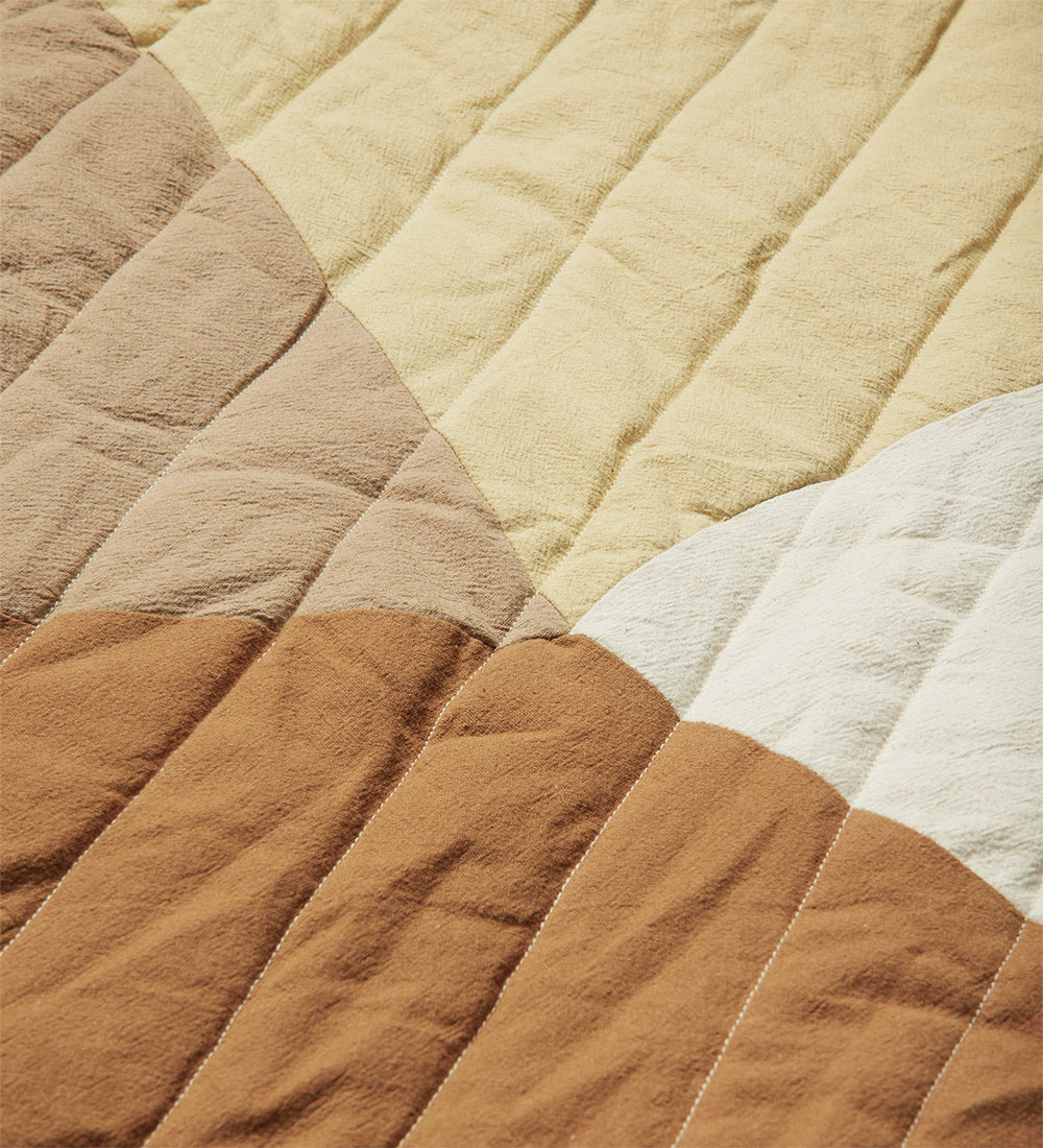 Ferm Living Legetæppe - Quilted - Swif - Multi