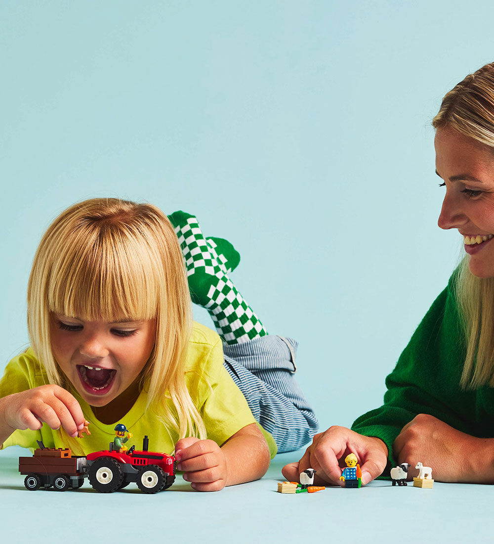 LEGO® City - Rød Traktor Med Anhænger Og Får 60461 - 116 Dele
