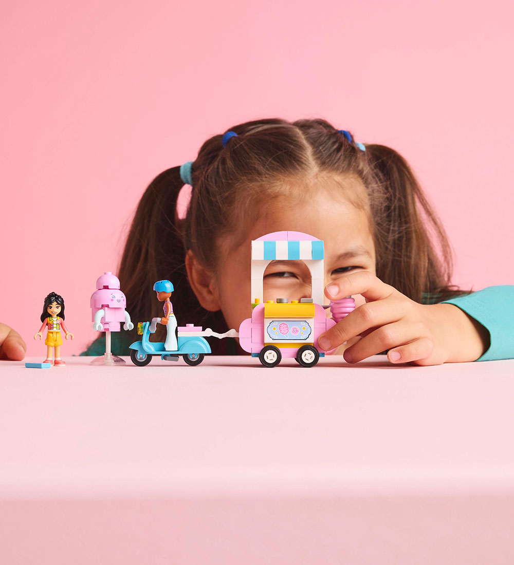 LEGO® Friends - Candyfloss-bod og Scooter 42643 - 110 Dele