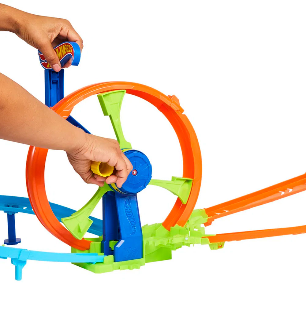 Hot Wheels Racerbane - Action Rapid Launch & Loop