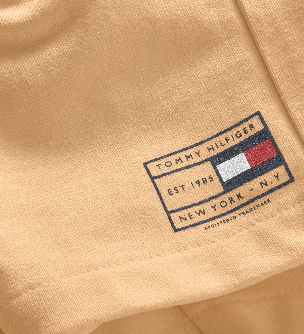 Tommy Hilfiger Sweatshorts - Natural Dye - Prairie Yellow