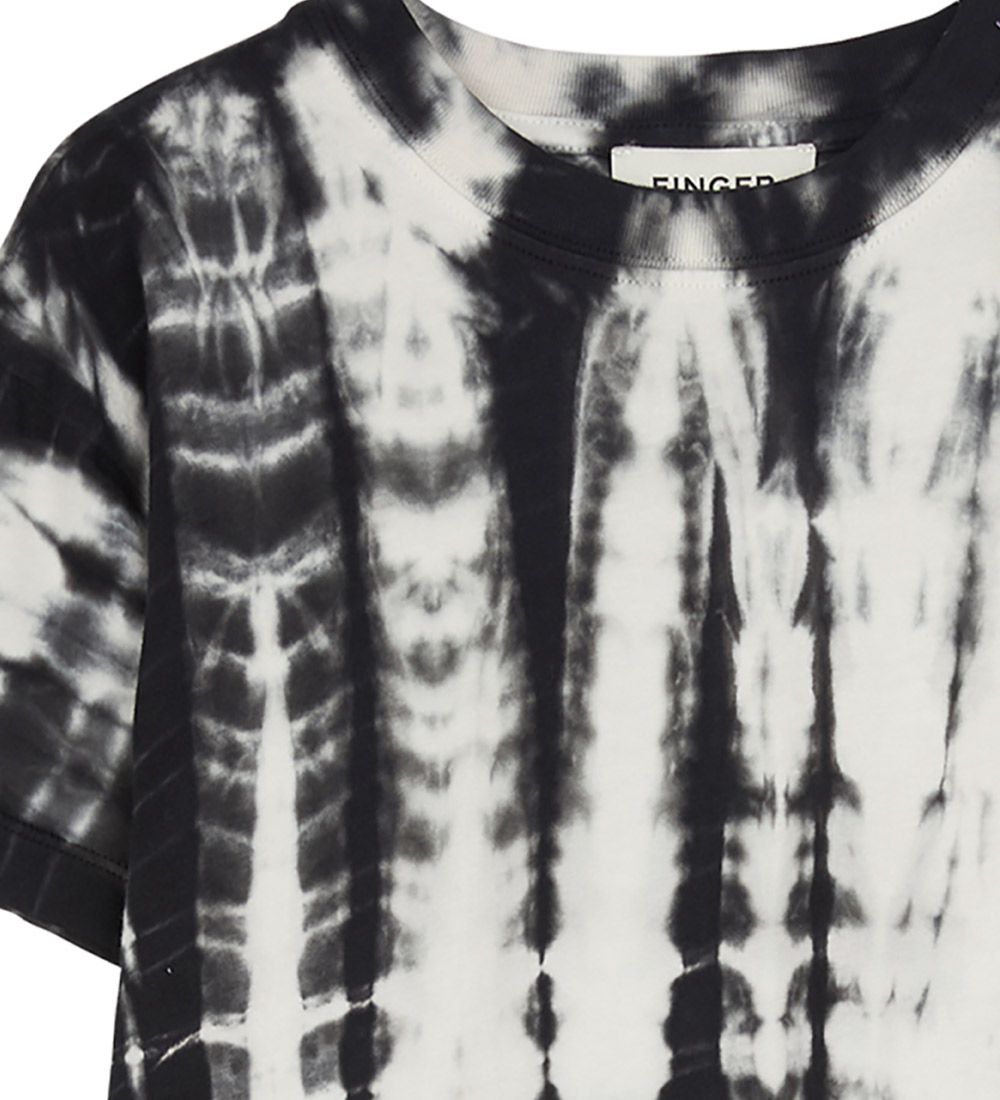 Finger In The Nose T-shirt - Queen - Off White Tie & Dye