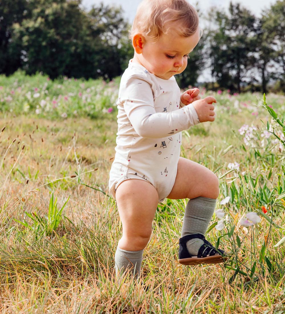 DÉT Denmark Skridsikre Knæstrømper - Pointelle - Seagrass Green