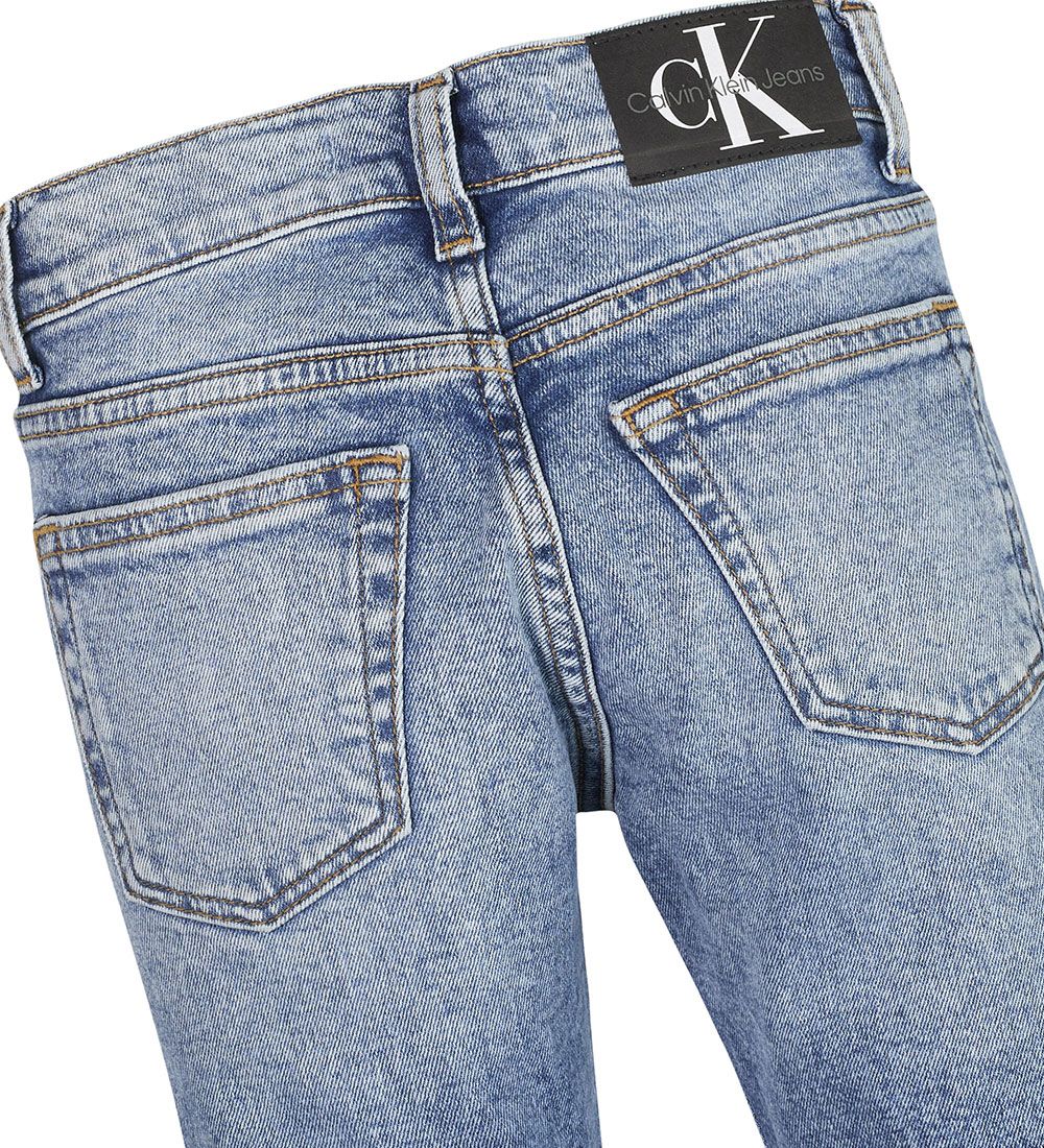Calvin Klein Jeans - Dad Fit - Mid Blue