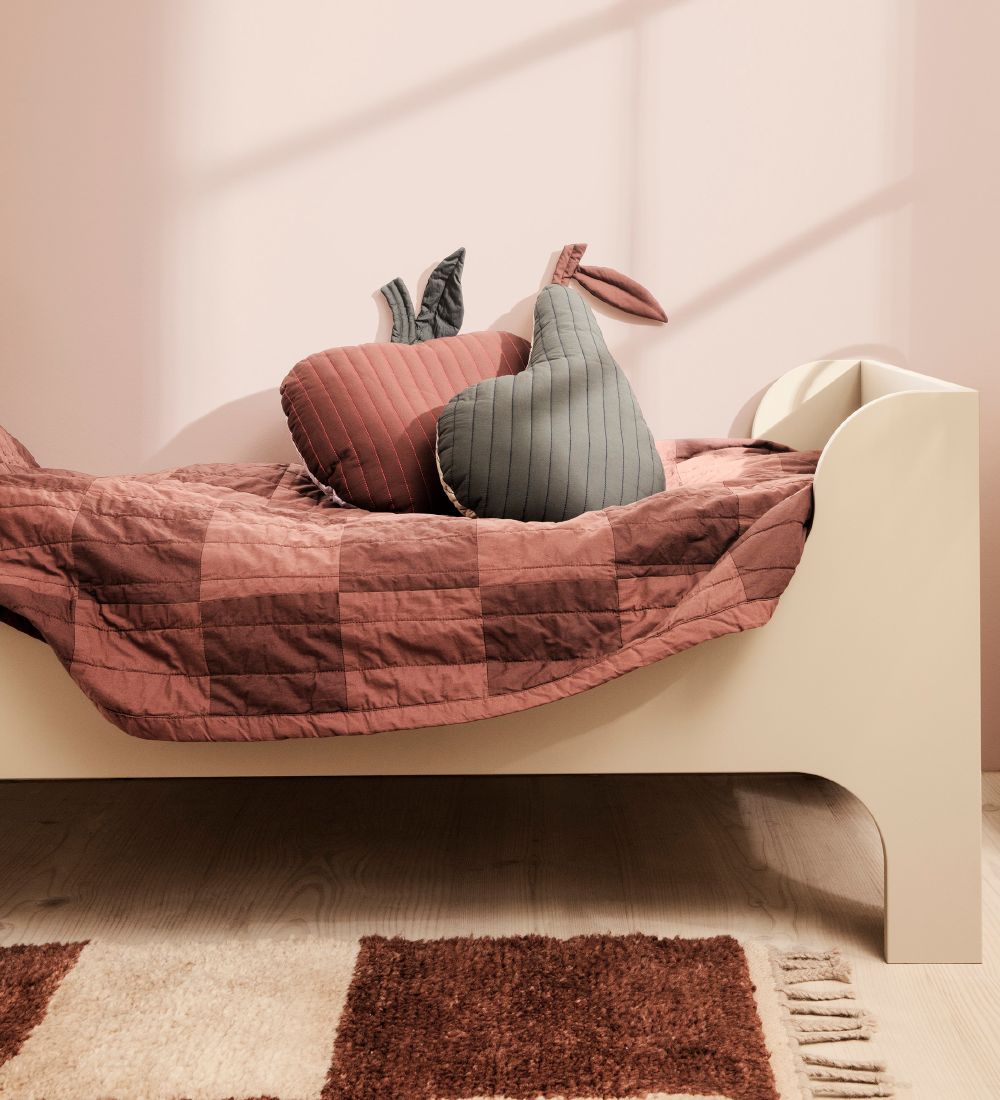 ferm Living Pude - 41x34 cm - Æble - Cinnamon