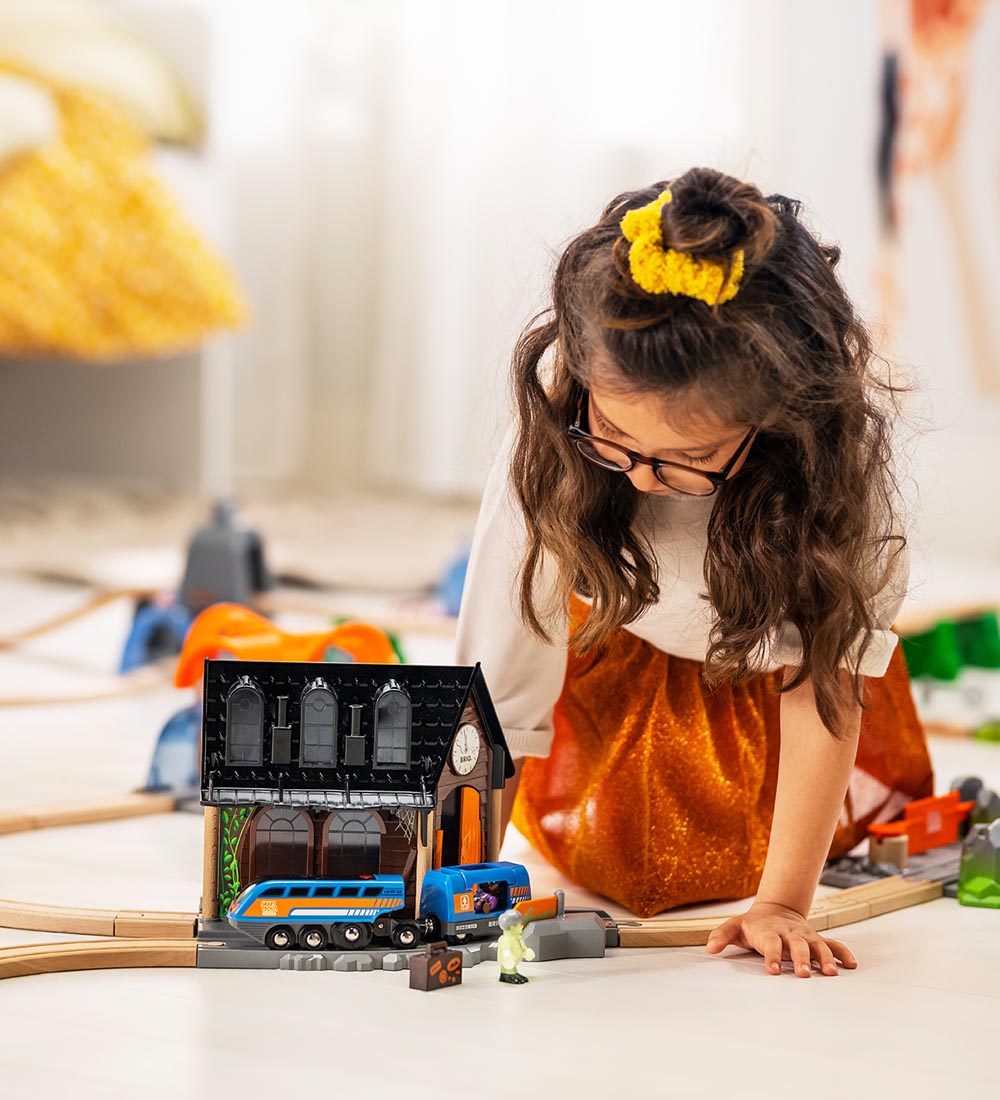 BRIO Smart Tech Sound Spooky Station 36007