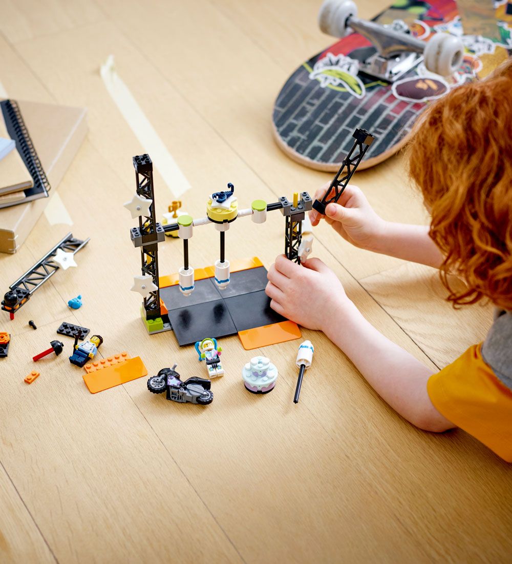 LEGO® City Stuntz - Vælte-Stuntudfordring 60341 - 117 Dele