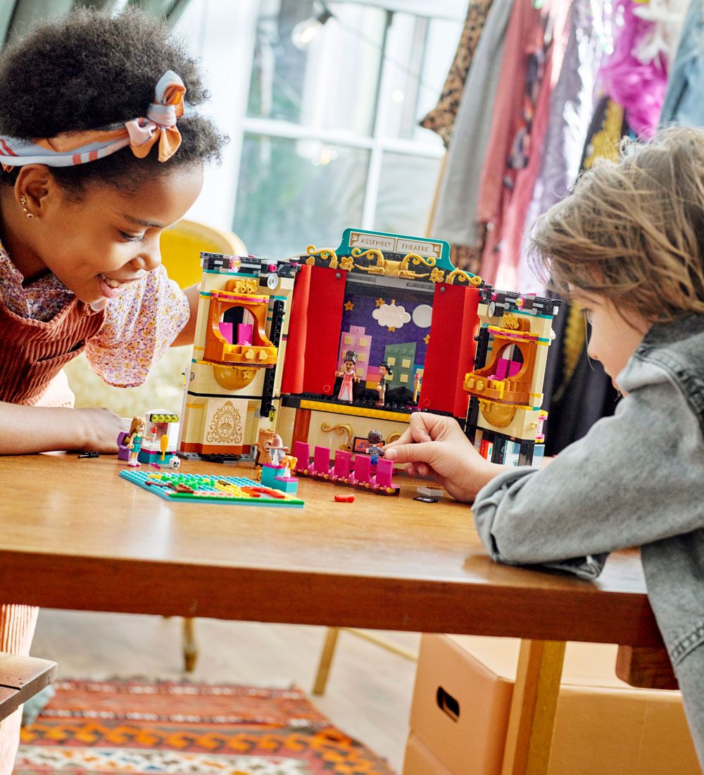 LEGO® Friends - Andreas Teaterskole 41714 - 1154 Dele
