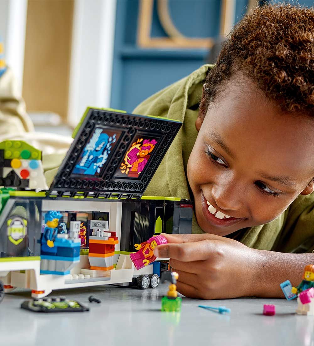 LEGO® City - Gaming-turneringslastbil 60388 - 344 Dele