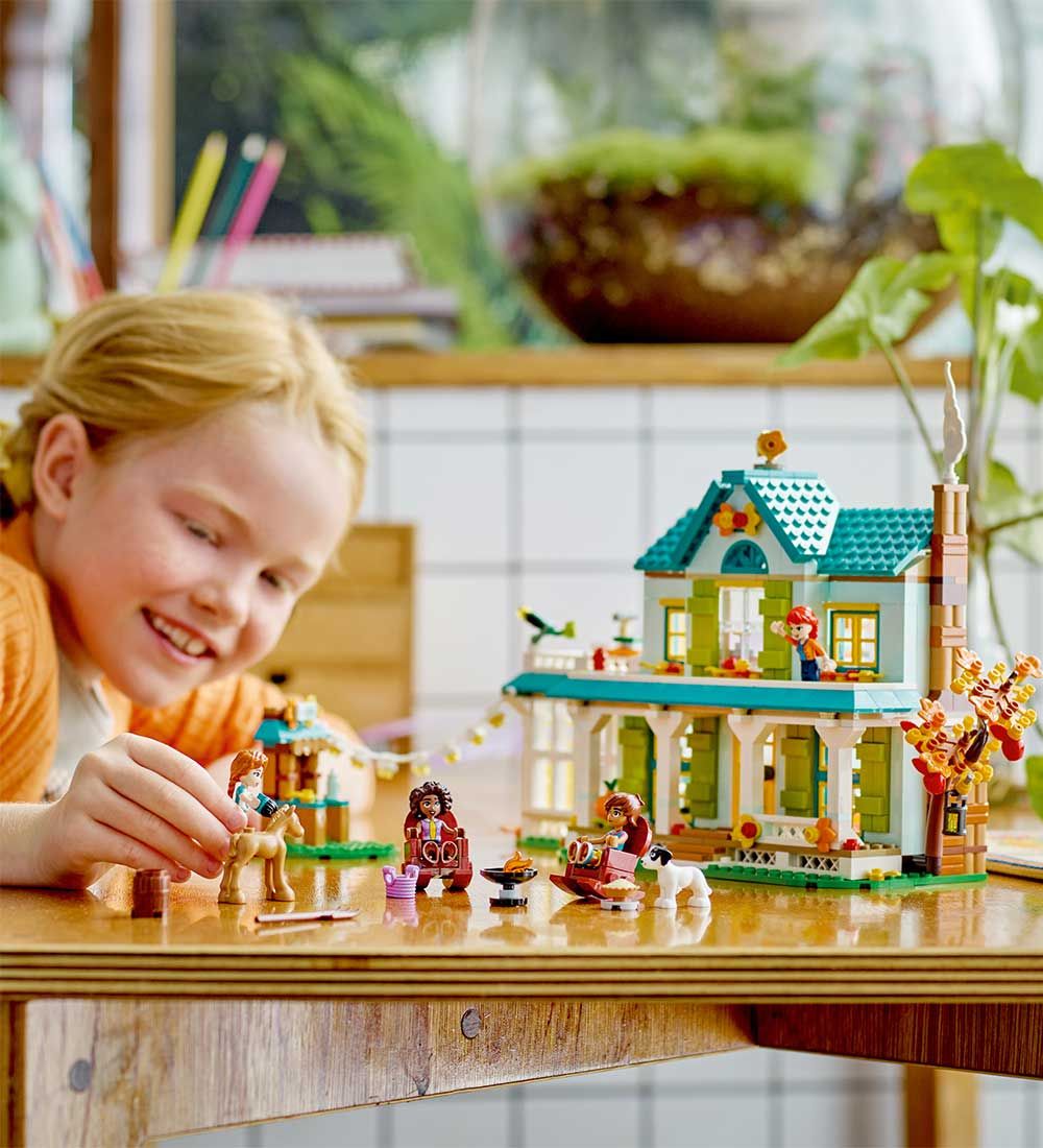 LEGO® Friends - Autumns Hus 41730 - 853 Dele