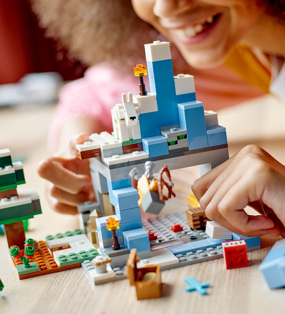 LEGO® Minecraft - De Frosne Tinder 21243 - 304 Dele