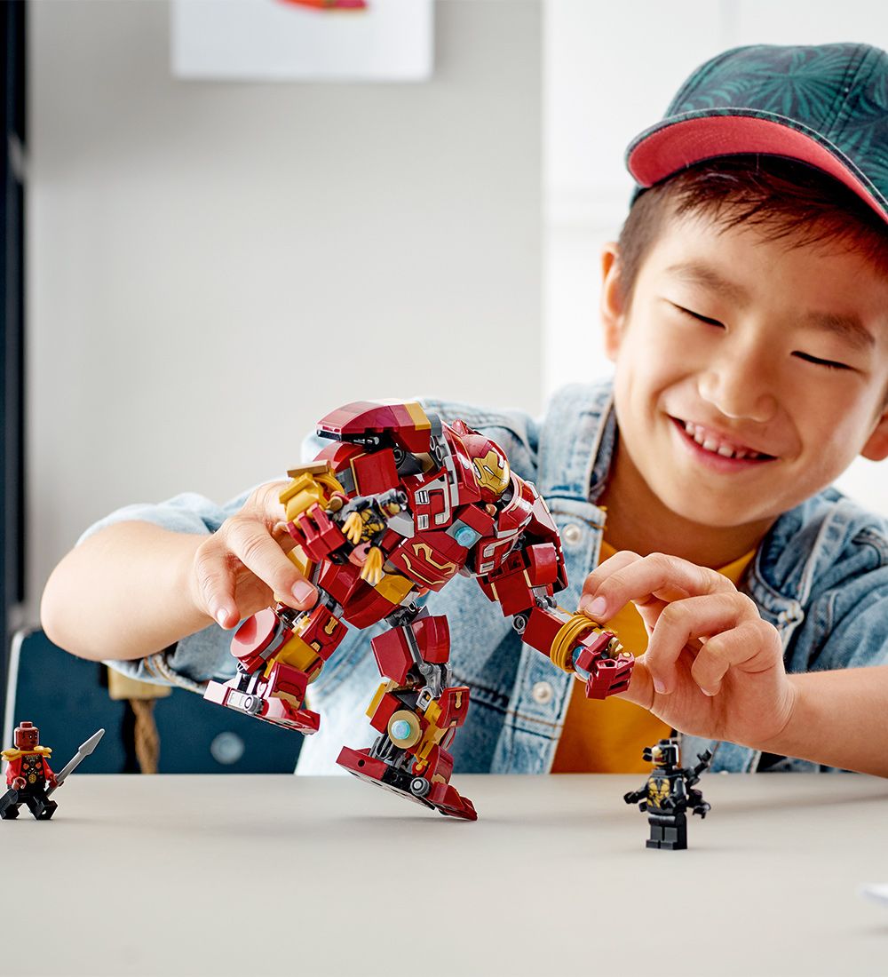 LEGO® Marvel - Hulkbuster: Slaget Om Wakanda 76247 - 385 Dele