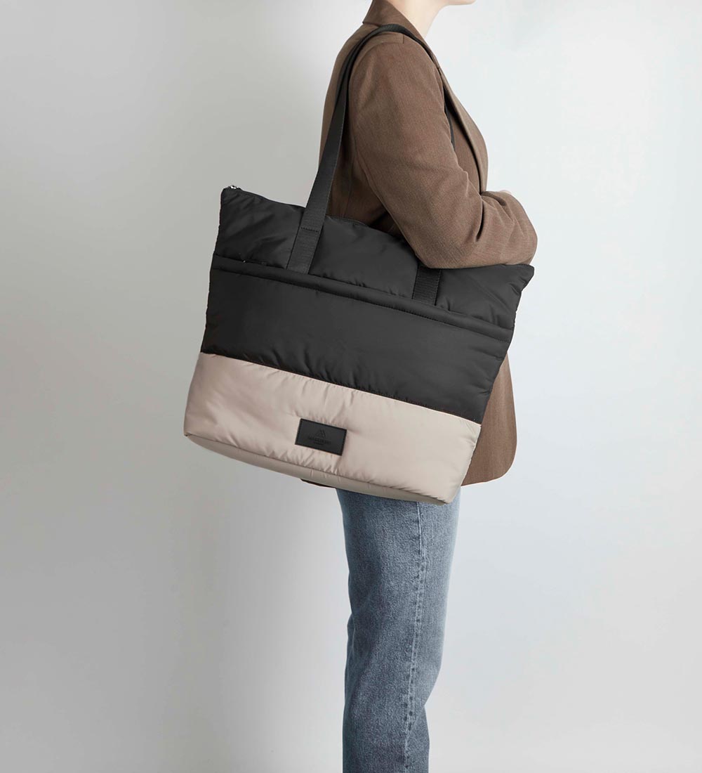 Markberg Shopper - Perina Mega Puf - Recycled - Black/Sand