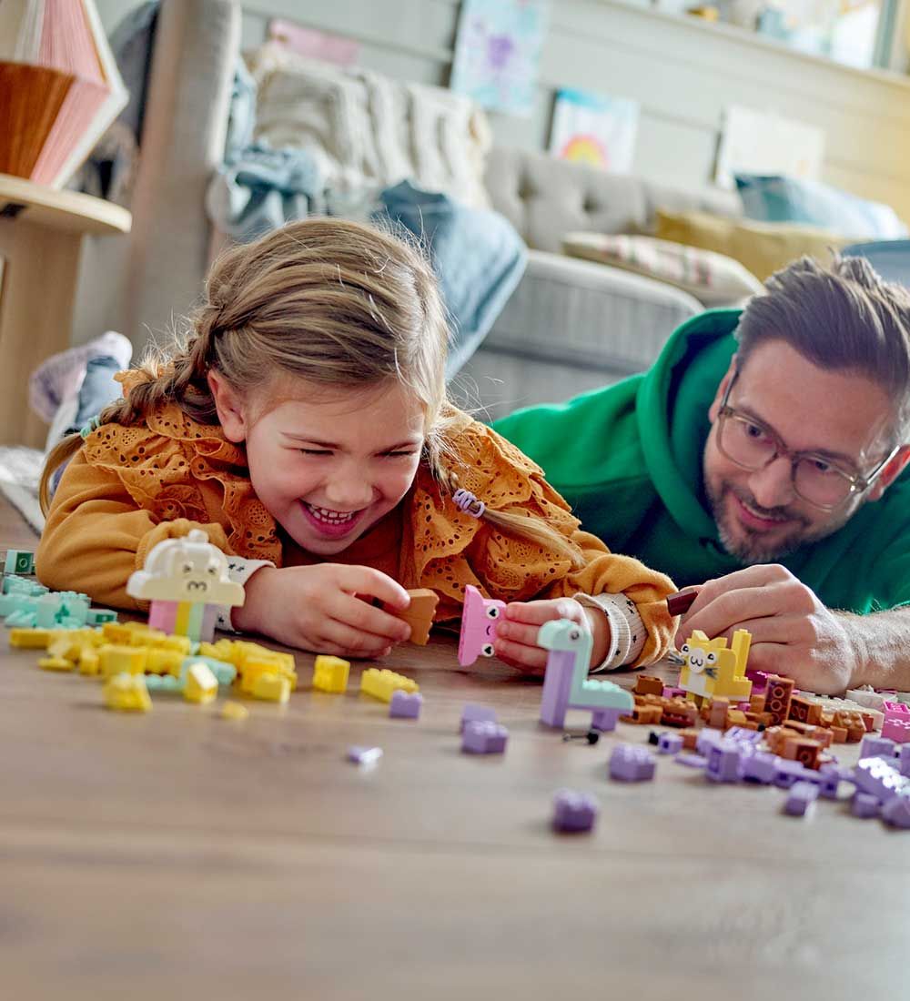 LEGO® Classic - Kreativt Sjov Med Pastelfarver 11028 - 333 Dele
