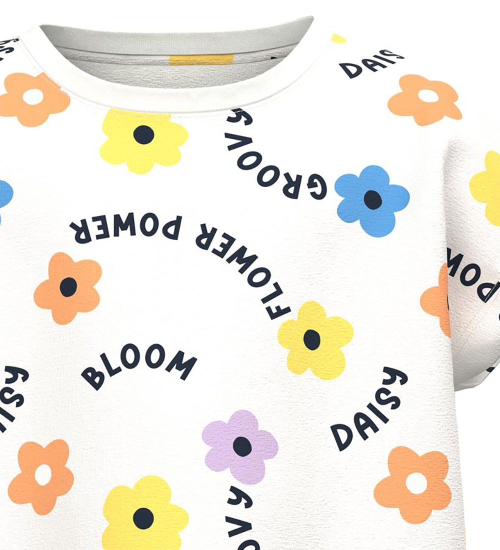 Name It T-shirt - NmfVigga - White Alyssum/Bloom