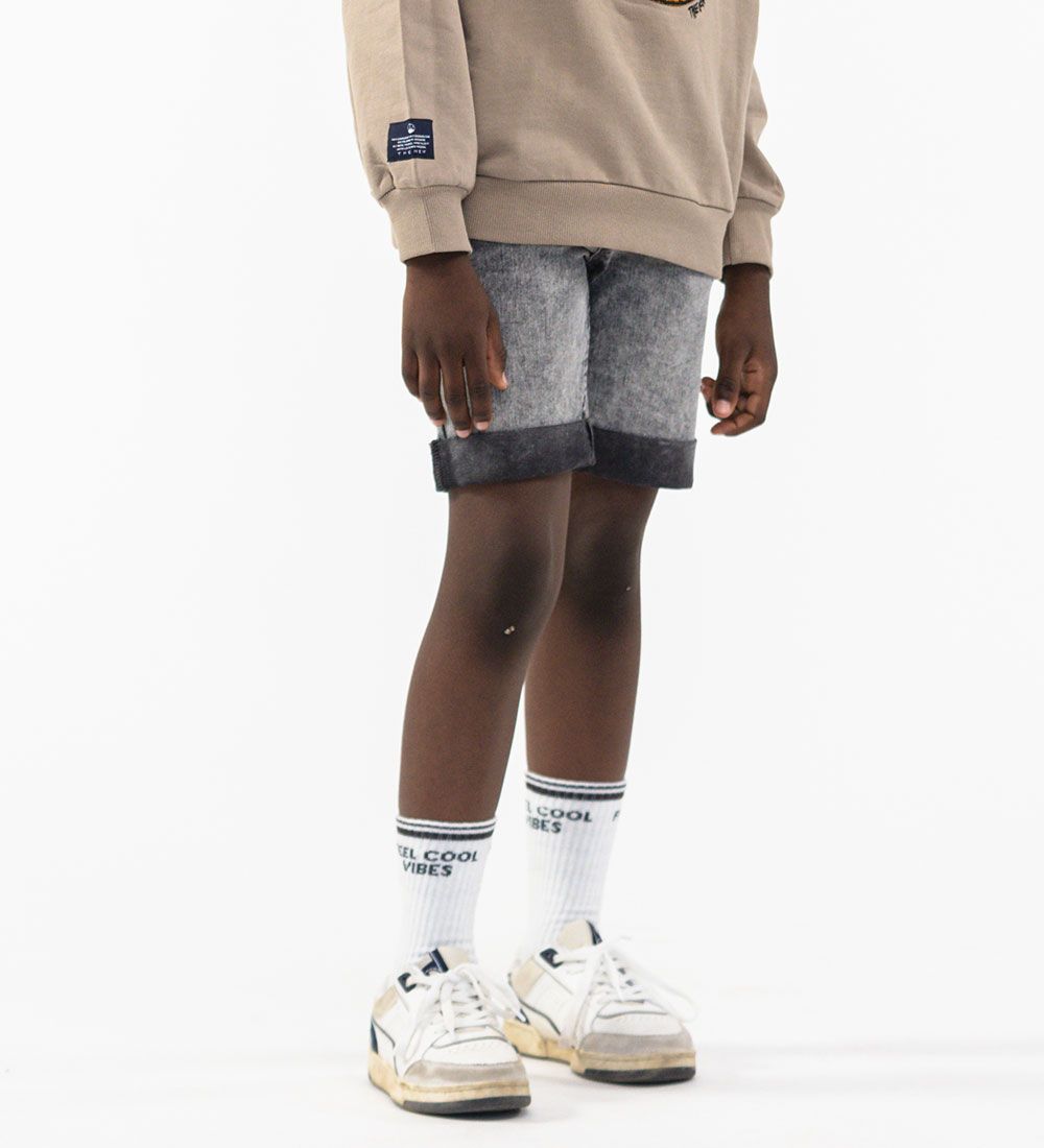 The New Shorts - Denim Shorts - Light Grey