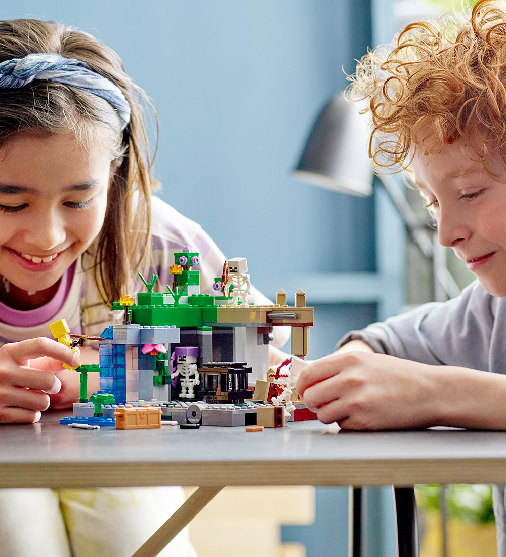 LEGO® Minecraft - Skeletfængslet 21189 - 364 Dele