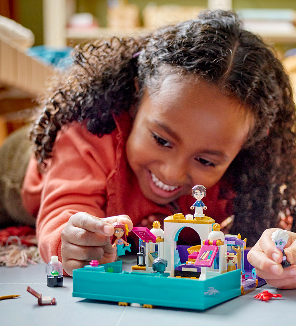 LEGO® Disney - Den lille havfrue-bog 43213 - 134 Dele