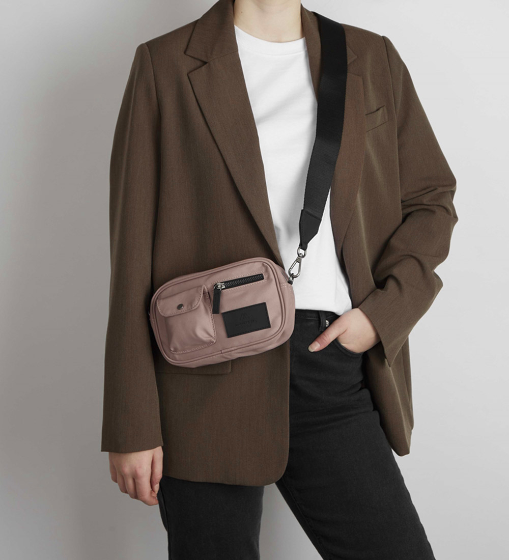 Markberg Skuldertaske - DarlaMBG - Small Cross - Soft Blush/Sort