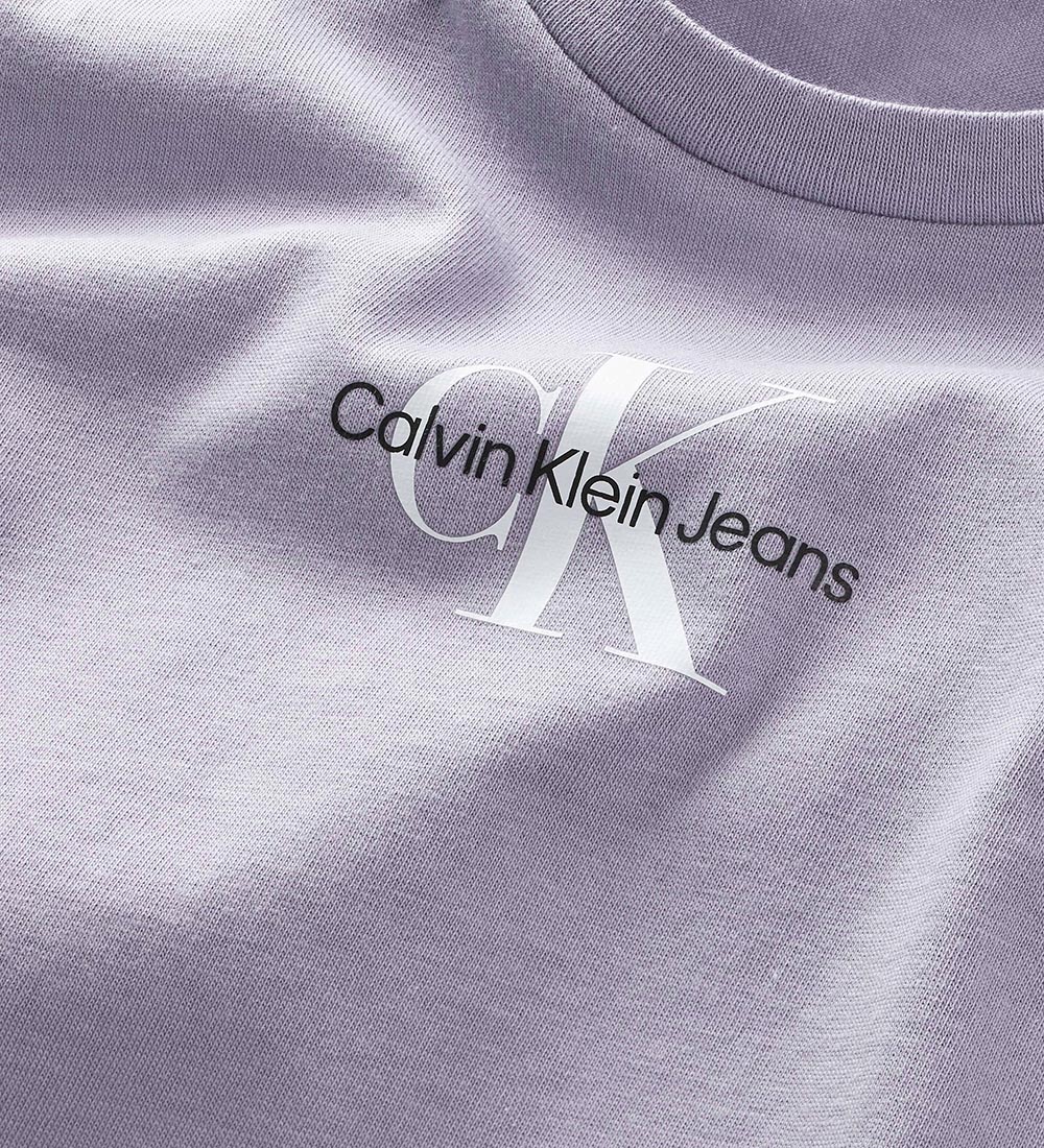 Calvin Klein T-Shirt - Micro Monogram Top - Lavender Aura