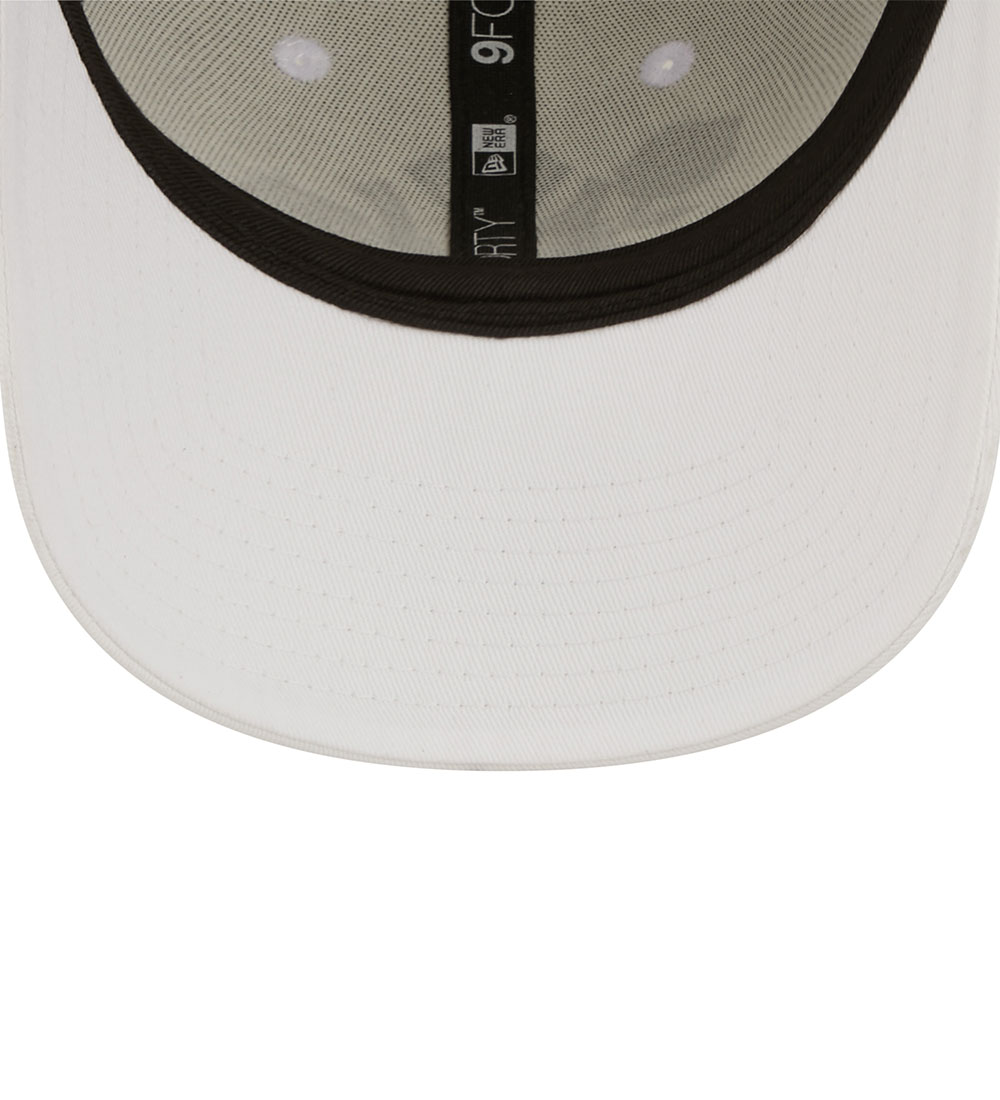 New Era Kasket - 9Forty - Women - Hvid m. Sort/Sølv
