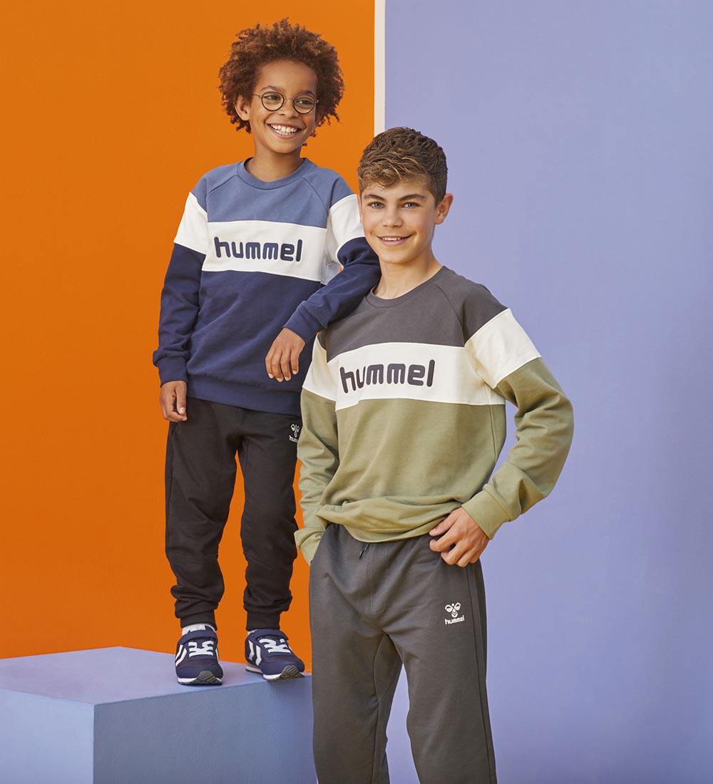 Hummel Sweatshirt - hmlClaes - Oil Green