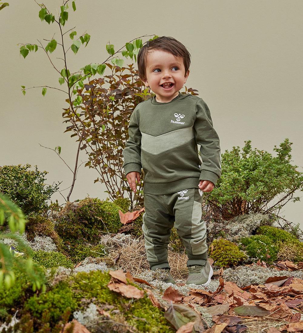 Hummel Sweatshirt - hmlNeel - Olive Night