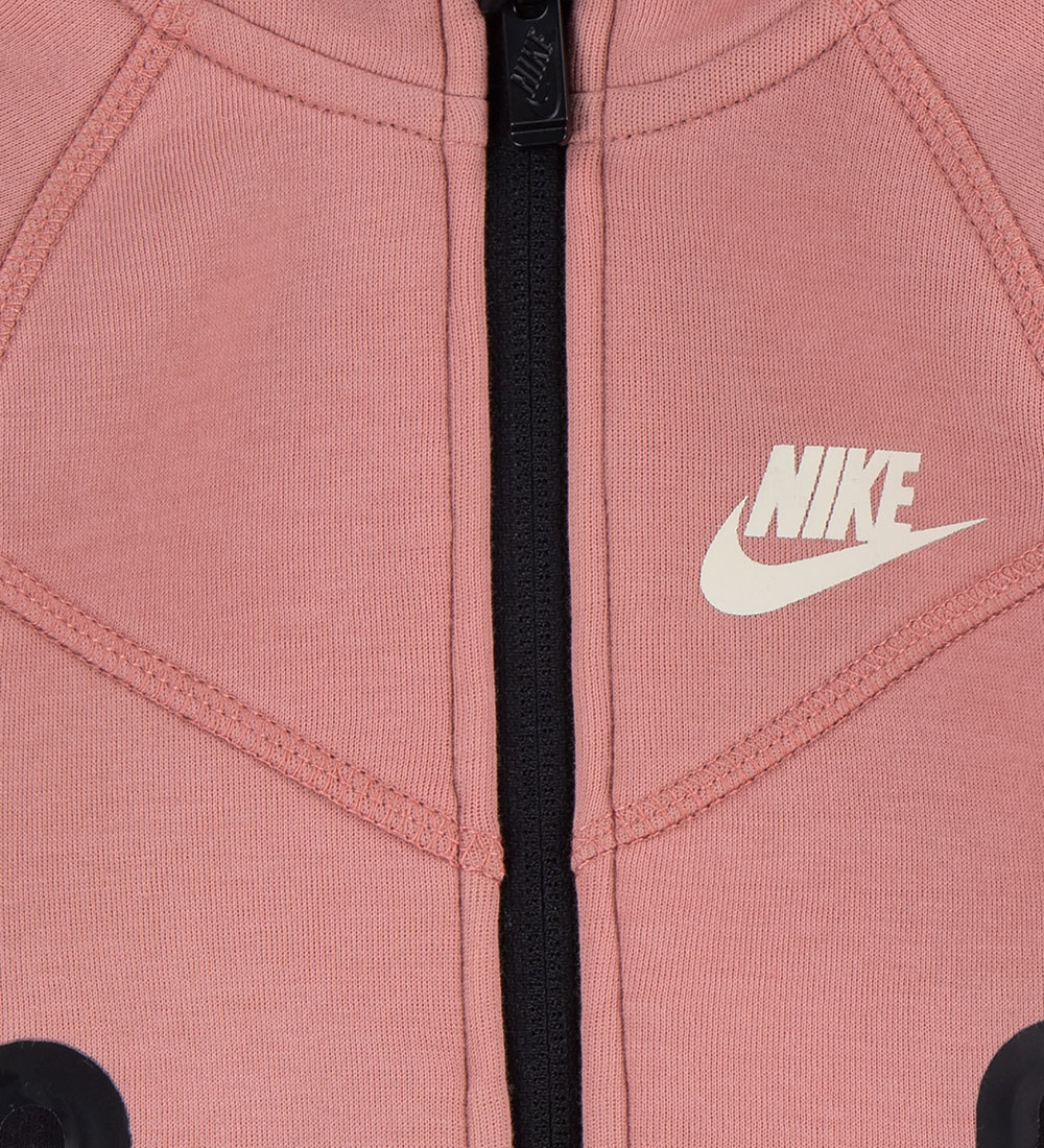 Nike Heldragt - Red Stardust