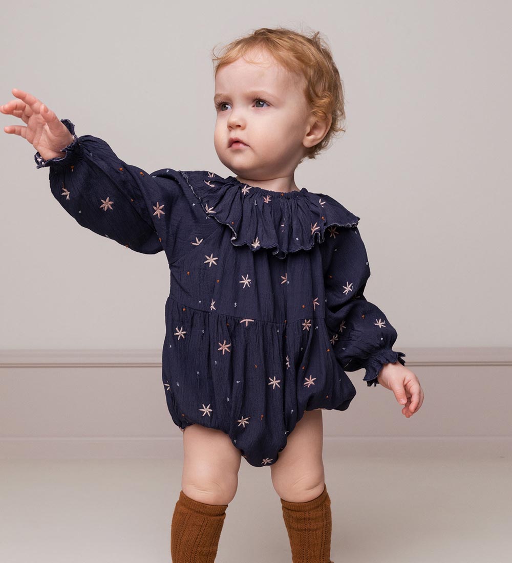 MarMar Sparkedragt - Rita - Stars Embroidery