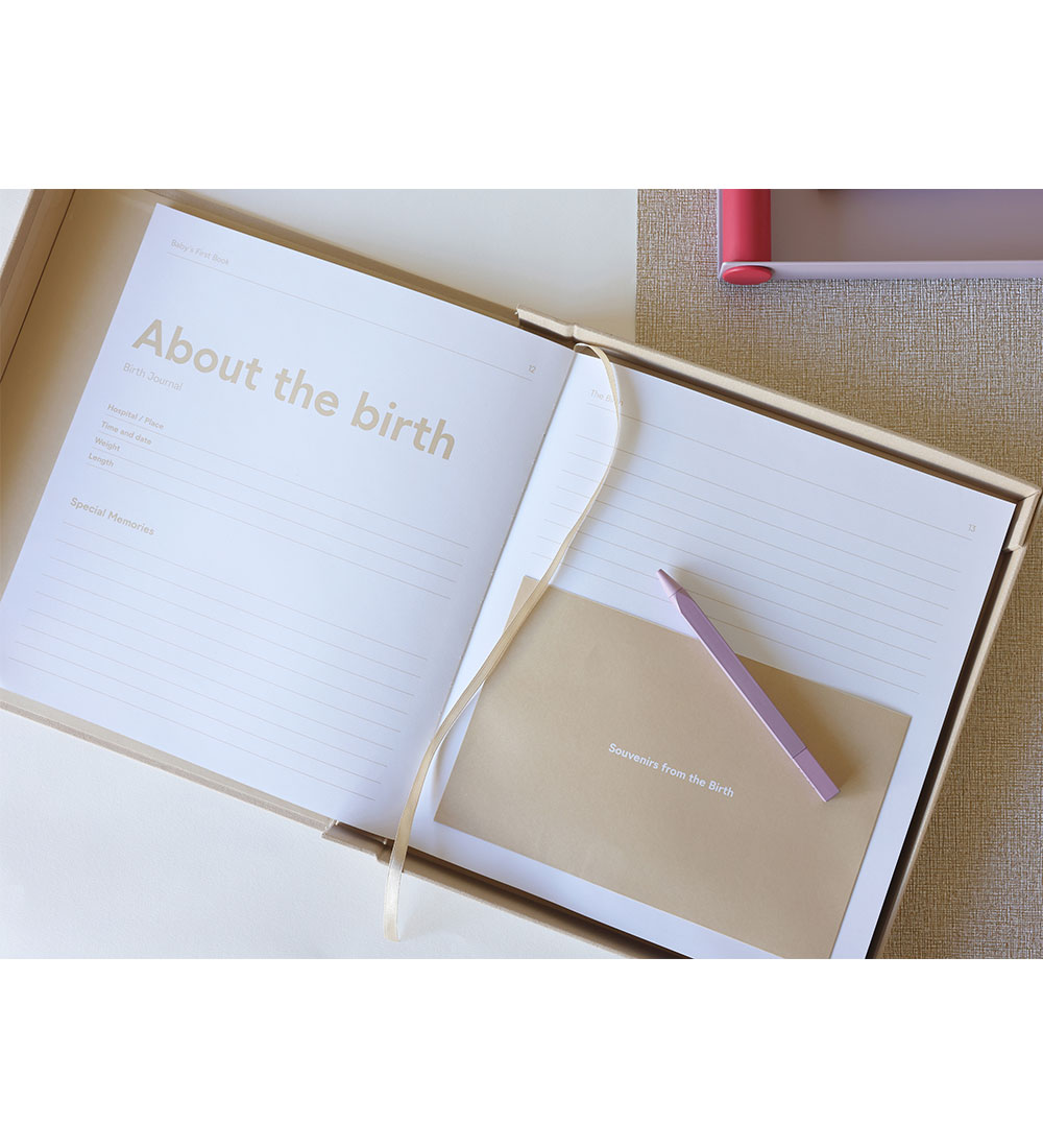 Design Letters Barnets Første Bog - Vol. 2 - Beige