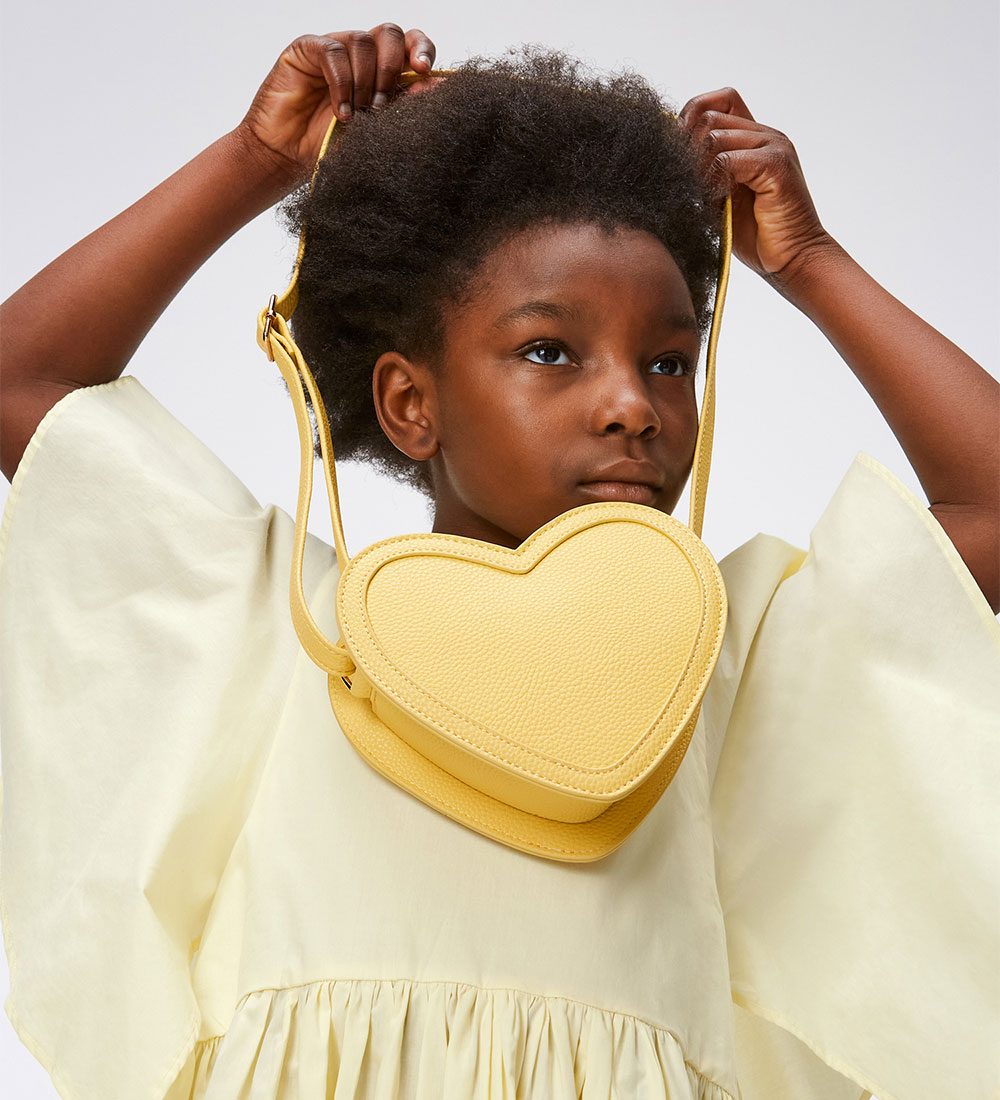 Molo Skuldertaske - Heart Bag - Pale Sun