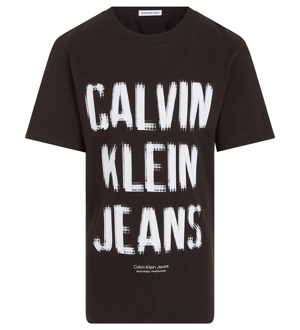 Calvin Klein T-shirt - Pixel Logo Relaxed - Sort m. Hvid