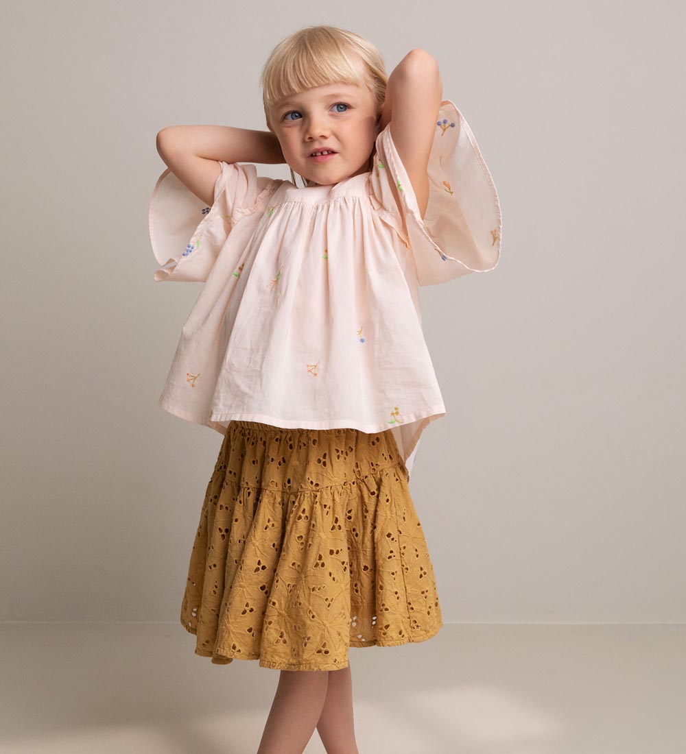 MarMar Top - Takaia - Spring Embroidery