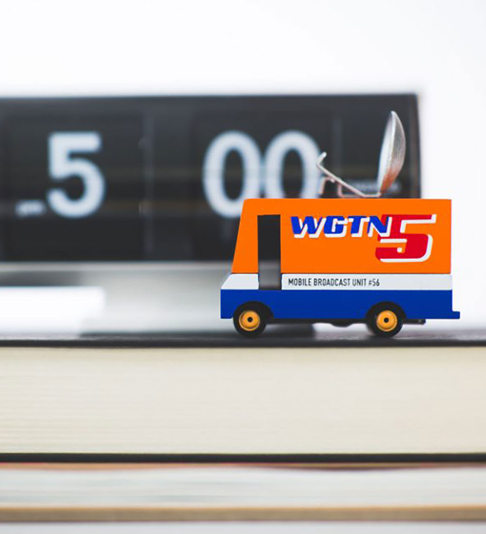 Candylab Bil - 8,4 cm - News Van - F703