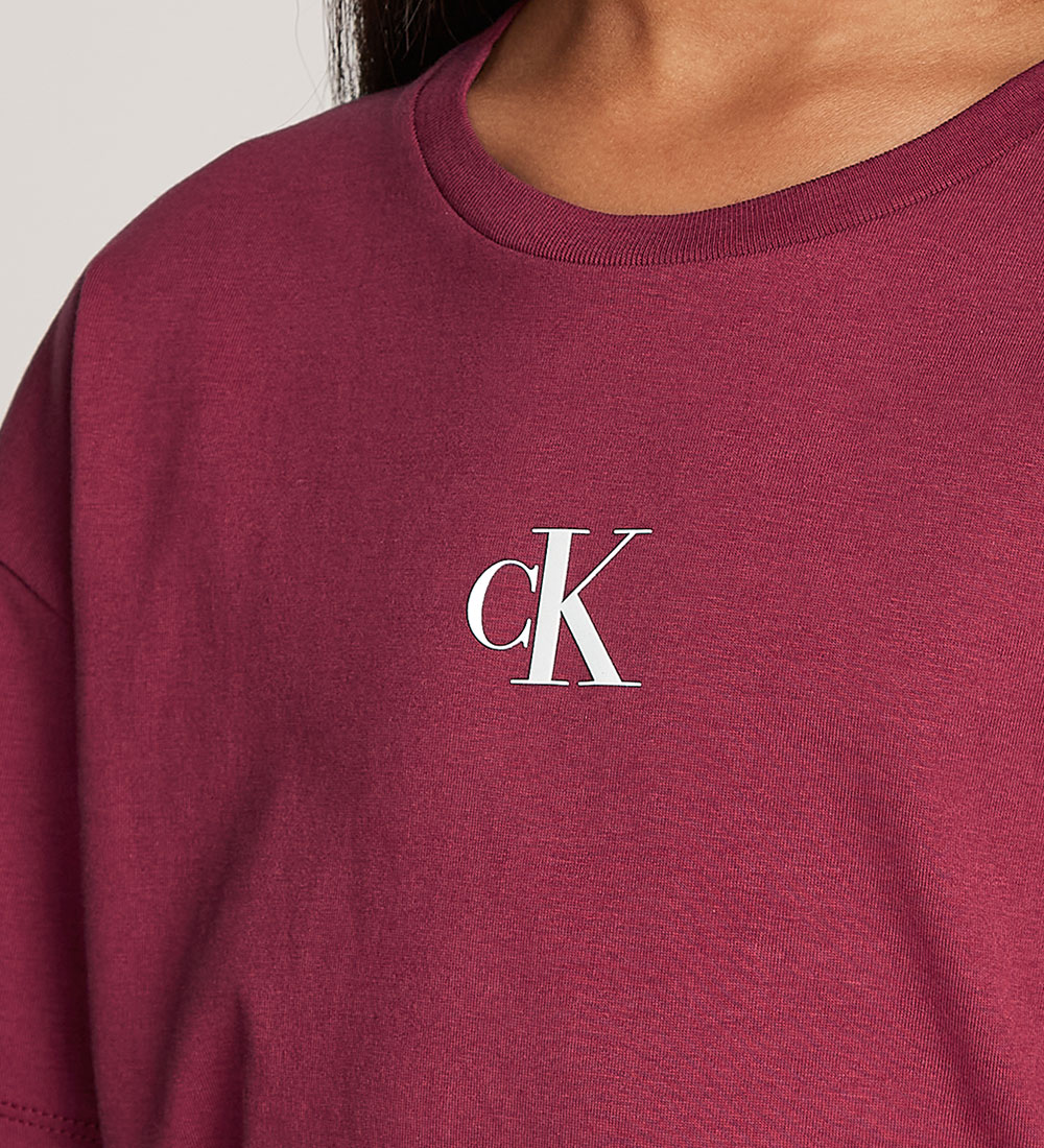Calvin Klein T-shirt - Ck Logo Boxy - Rich Cherry