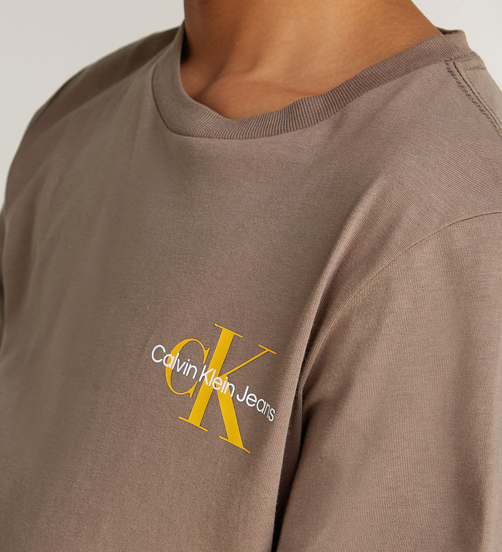 Calvin Klein T-shirt - Chest Monolog - Falcon