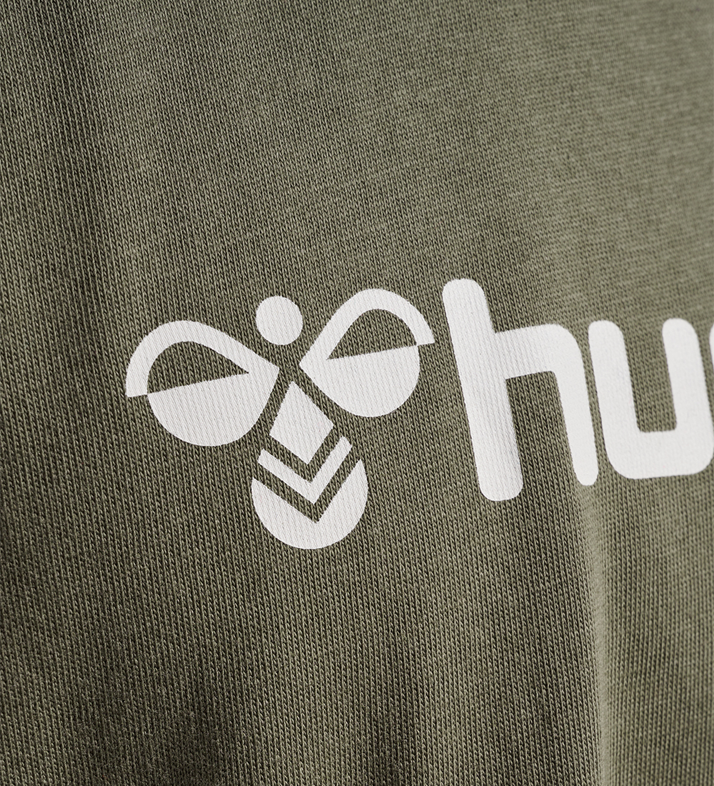 Hummel Shorts/T-shirt - hmlNovet - Dusty Olive