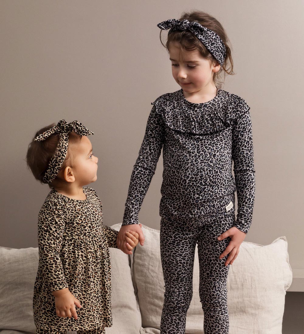 MarMar Bluse - Leo Tessie - Grå Leopard m. Flæser