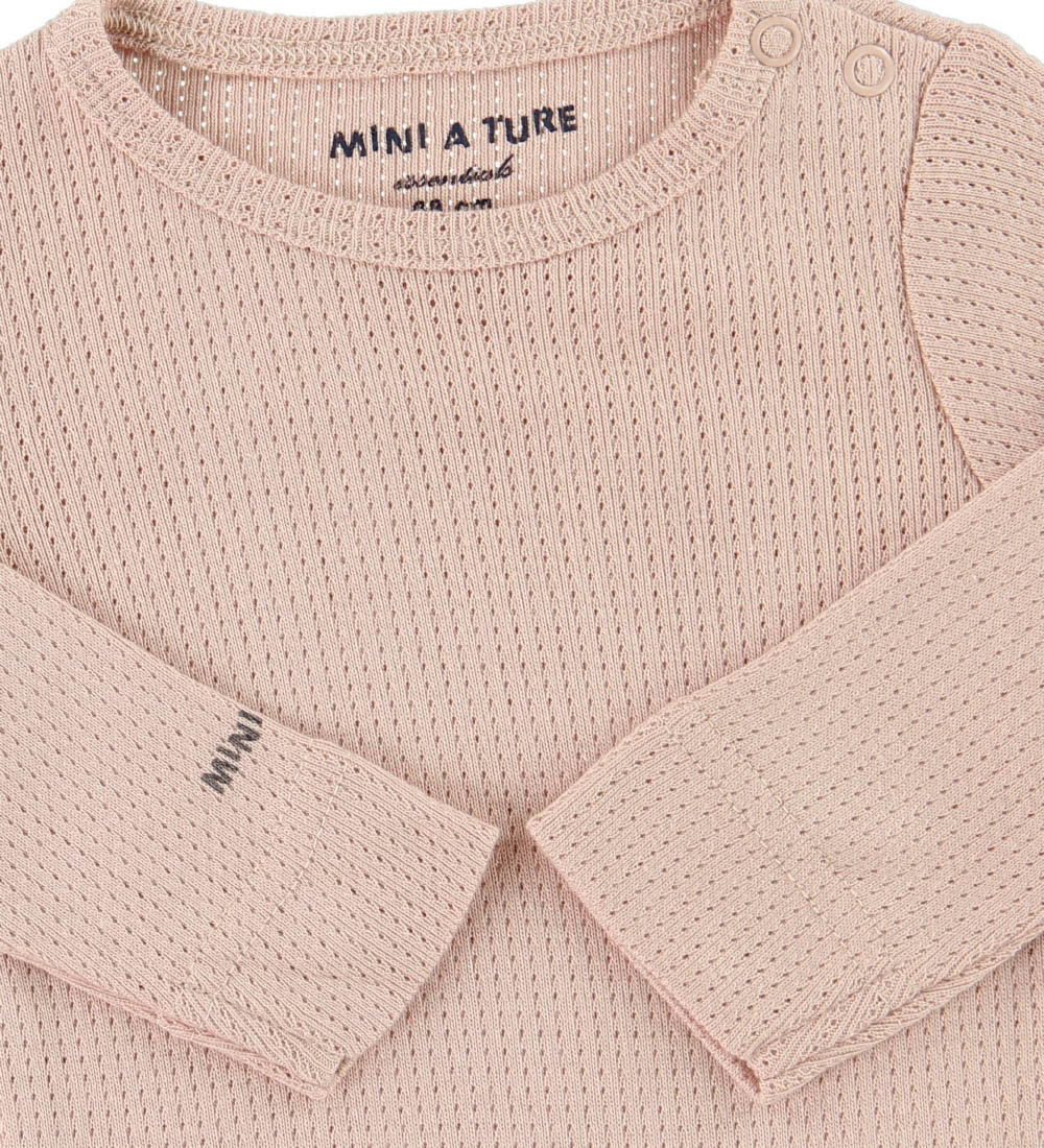 Mini A Ture Body l/æ - Emmely - Pudder