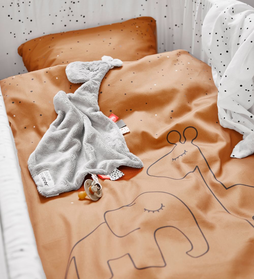 Done By Deer Sengetøj - Junior - Dreamy Dots - Mustard