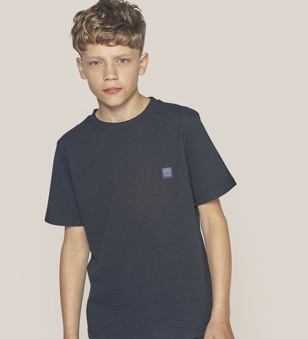 Grunt T-shirt - OUR Praise - Sort