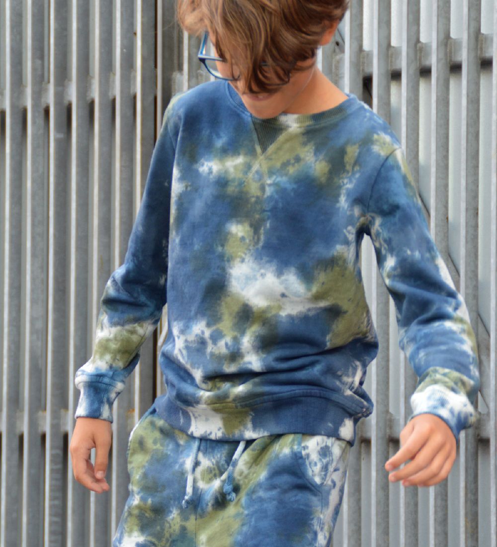 The New Sweatshirt - Rex Tie Dye - Thyme/Navy Blazer