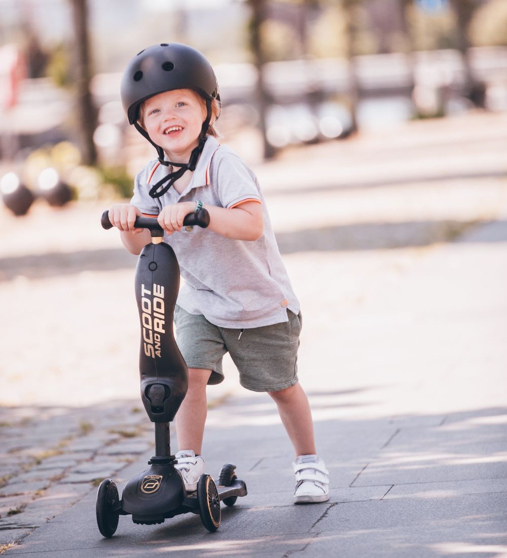 Scoot and Ride Highway Kick 1 - Sort/Guld
